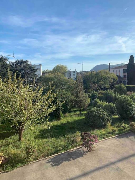 Appartement Familial En Bord De Mer La Seyne-sur-Mer Eksteriør bilde