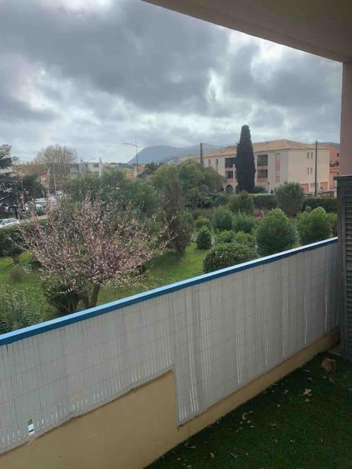 Appartement Familial En Bord De Mer La Seyne-sur-Mer Eksteriør bilde